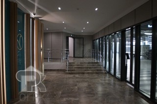 Купить 4-комнатную квартиру, №370414