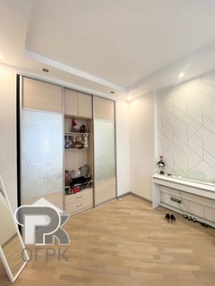 Купить 3-комнатную квартиру, №384424