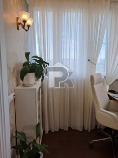 Купить 4-комнатную квартиру, №390492