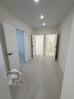 Купить 3-комнатную квартиру, №392098