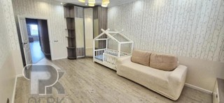 Купить 4-комнатную квартиру, №392179