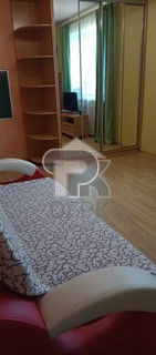 Купить 3-комнатную квартиру, №360179