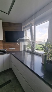 Купить 4-комнатную квартиру, №389162