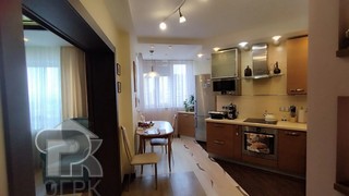 Купить 3-комнатную квартиру, №389257