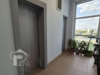Купить 4-комнатную квартиру, №389987