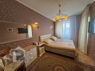 Купить 3-комнатную квартиру, №384068