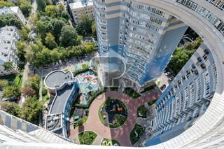 Купить 4-комнатную квартиру, №386496