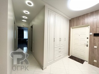 Купить 4-комнатную квартиру, №385719