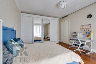 Купить 4-комнатную квартиру, №387219