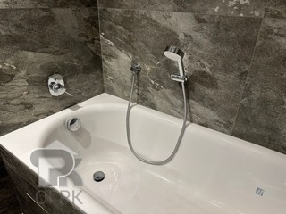 Купить 5-комнатную квартиру, №370400