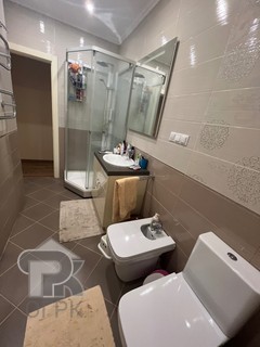 Купить 4-комнатную квартиру, №387402