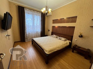 Купить 5-комнатную квартиру, №385175