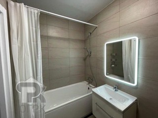 Купить 3-комнатную квартиру, №388930