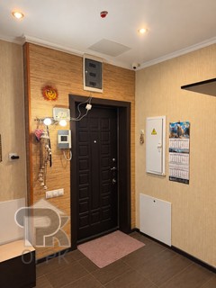Купить 4-комнатную квартиру, №392470