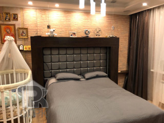 Купить 3-комнатную квартиру, №309499