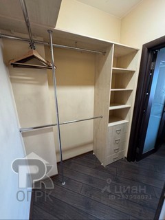 Купить 1-комнатную квартиру, №384556