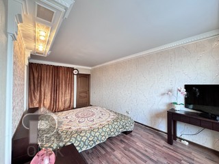 Купить 3-комнатную квартиру, №386436