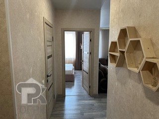 Купить 4-комнатную квартиру, №383609