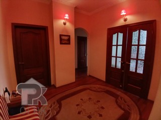 Купить 3-комнатную квартиру, №370458