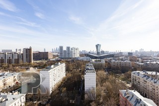 Купить 4-комнатную квартиру, №387262