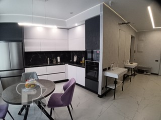 Купить 3-комнатную квартиру, №387503