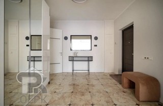 Купить 3-комнатную квартиру, №389135