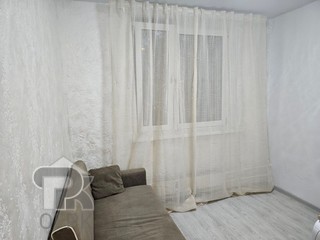 Купить 4-комнатную квартиру, №384513
