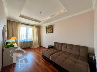 Купить 4-комнатную квартиру, №387992