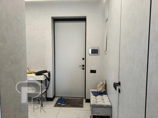 Купить 3-комнатную квартиру, №390008