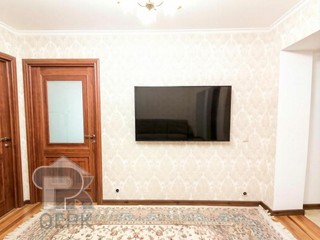 Купить 4-комнатную квартиру, №391828