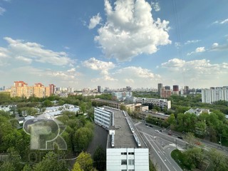Купить 4-комнатную квартиру, №383804