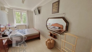 Купить 3-комнатную квартиру, №377370