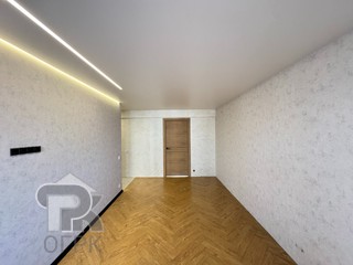 Купить 3-комнатную квартиру, №389069