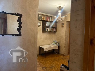 Купить 3-комнатную квартиру, №379543