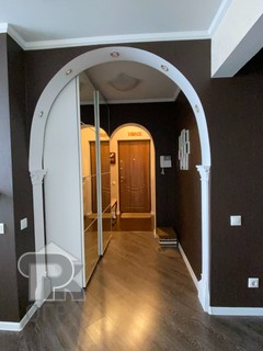 Купить 4-комнатную квартиру, №391924