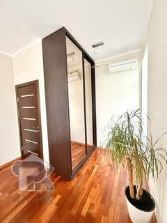 Купить 3-комнатную квартиру, №387955