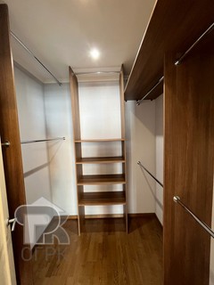 Купить 4-комнатную квартиру, №390717