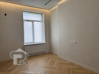 Купить 3-комнатную квартиру, №390654