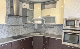 Купить 4-комнатную квартиру, №389725