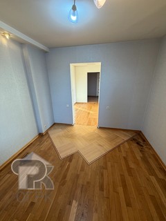 Купить 3-комнатную квартиру, №389459