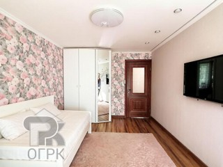 Купить 4-комнатную квартиру, №391828