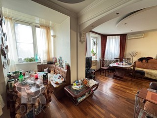 Купить 4-комнатную квартиру, №389001
