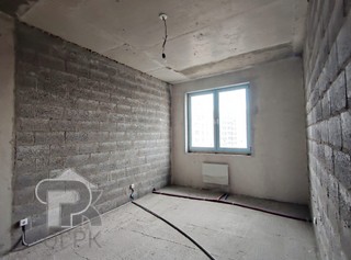 Купить 4-комнатную квартиру, №386348