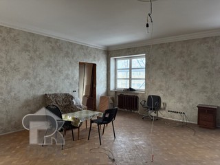 Купить 4-комнатную квартиру, №388296