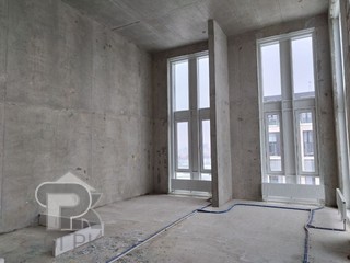 Купить 4-комнатную квартиру, №388155