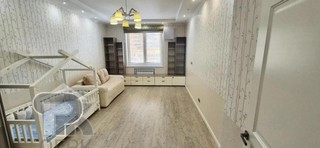 Купить 4-комнатную квартиру, №392179