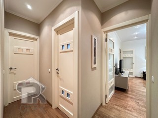 Купить 4-комнатную квартиру, №388307