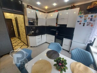 Купить 7-комнатную квартиру, №386985