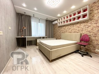 Купить 4-комнатную квартиру, №385719