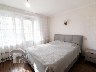 Купить 4-комнатную квартиру, №391828